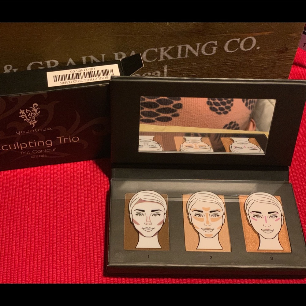 Younique sculpting Trio - Dark